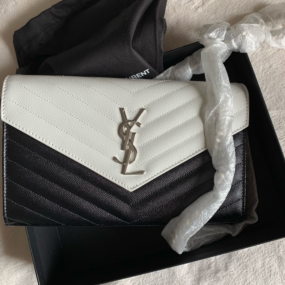 ♥️ Sold ♥️ Ysl wallet on chain